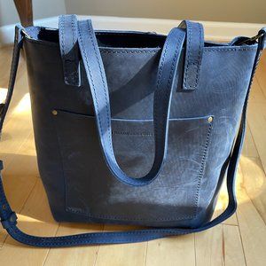 Crossbody Tote with zipper - Deep Water